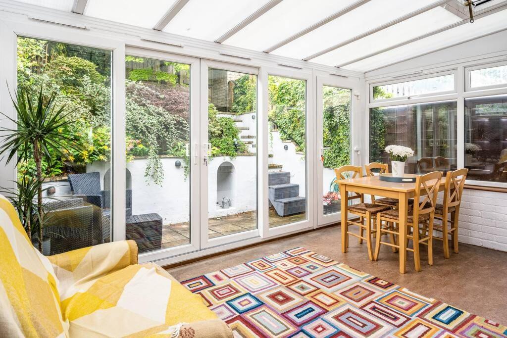 Stunning 4 Bedroom House In Central Bath Buitenkant foto
